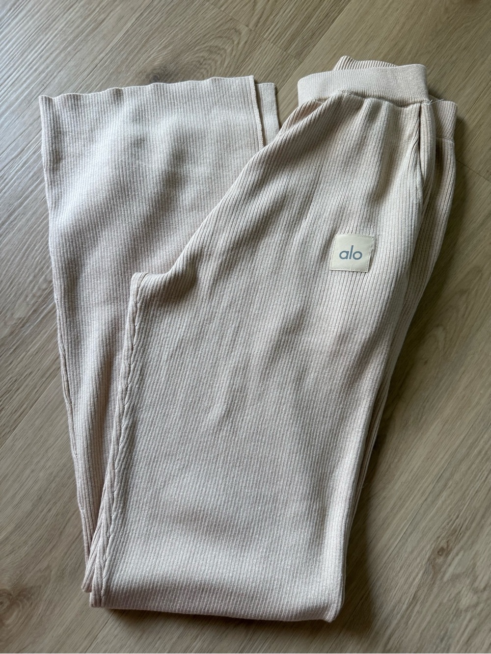 Alo Take Comfort Wide Leg Pants Ribbed Side Slits Gravel Tan Sz XS
